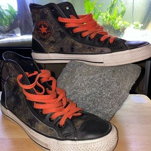 Converse Camo High Top Shoes
